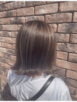 リエートビタ 栗生(Lieto vita)&nbsp;切りっぱなしボブ×ハイライト