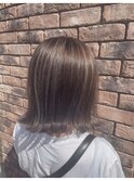 切りっぱなしボブ×ハイライト