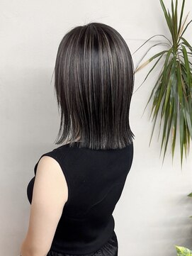 ヴィフ 大船(VIF) 切りっぱなしボブ外ハネハイライトカラーブリーチダブルカラー