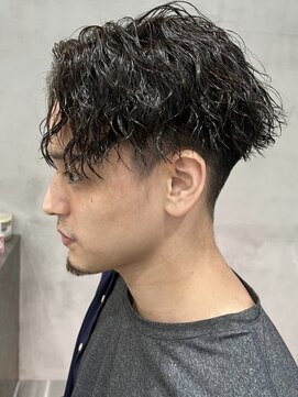 フィフス 栄(fifth) ツイストスパイラルパーマセンターパート波巻きスパイラルパーマ