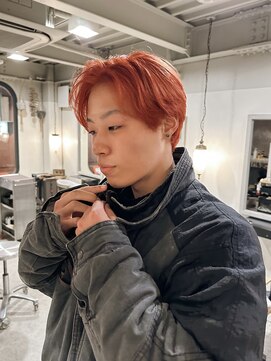 ルーカス(LUCAS) センターパート×オレンジカラー