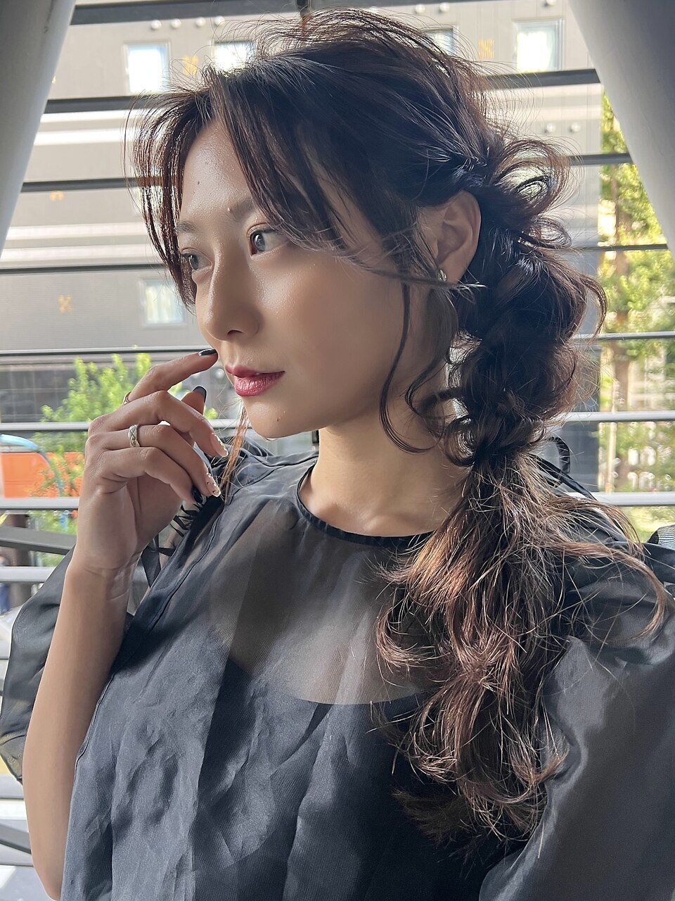 大人可愛い韓国ワンホンへア顔周りレイヤー編みおろしヘアセット