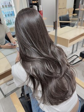 サイ(sai) グレージュ　暗髪カラー　韓国風カラー　ブリーチなし