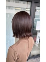 ジェリカ(Jlica) ピンクブラウン×切りっぱなし外はねボブ