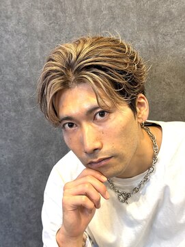 ベース(BASE) フェザーショート