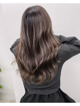 ジルブラン(JIL BLAN) ハイライトバレイヤージュダブルカラーショートカット30代40代