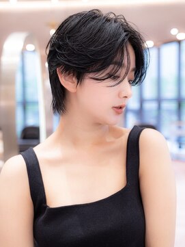 ケアリー プレナ海浜幕張(Carelly) デザインカラー/レイヤーカット/ウェットヘア/オリーブベージュ