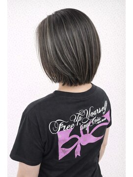 ウル(ulu) ハイライト 名東区 ボブ レイヤー ロング 白髪ぼかし