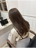 オリーブグレージュ