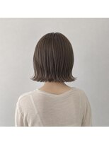 アンリエラ(Unliera) 切りっぱなしボブ/アッシュベージュ/松山美容室