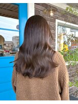 アズグロウ エクラ(AS GROW 'eclat) 前髪まとまり重視の艶ロングスタイル