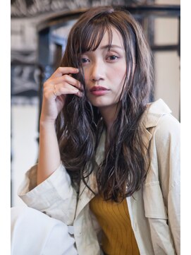 エイミー(Aimee) Aimee ガーリーロング×透けちゃうグレージュ3Dカラー