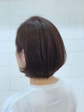 スタンス(stance) 大人リラクシーなスリークボブヘアー