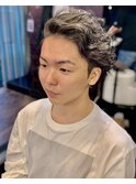 アシンメトリー×ツーブロック×かき上げパーマ
