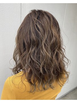 トリート 南行徳本店(TREAT) ハイライト×透明感アッシュ［イメチェン・くびれ］/南行徳