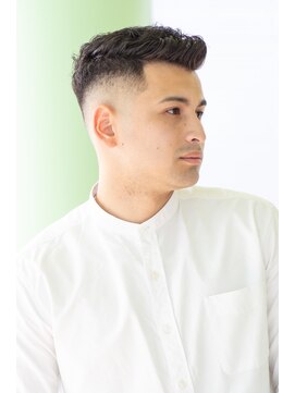 にもう バーバースタイルスキンフェードカット【神戸三宮/元町】B