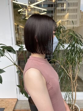 リン(Lin) ツヤボブ/柔らかブラウン