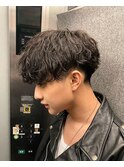 センターパート波巻きスパイラルツイストスパイラル刈り上げ