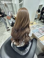 アヴァンス 京橋店(AVANCE)&nbsp;透明感のあるグレージュ