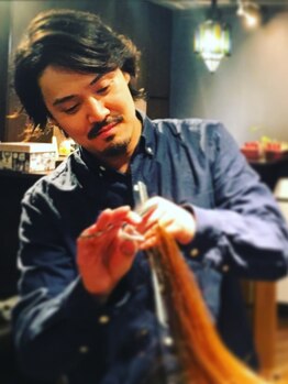 サロン ド クロエ(Salon de CHROE)の写真/経験豊富なスタイリストが仕上げまで担当！お客様の要望を汲み取り理想のスタイルを叶えます☆