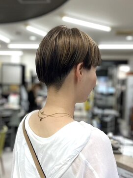 びゃんびゃん 浅水本店 刈上げ女子/ショート/ツーブロマッシュ/イメチェン/美髪