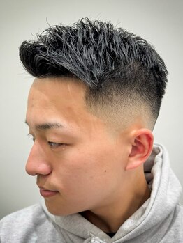 マコ(MACO)の写真/【円町徒歩5分/平日20時迄】清潔感のある爽やかなスタイルを叶える◎サイドパートやスキンフェードが人気！