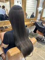 ニューラインギンザ(New-Line 銀座)&nbsp;垂れ落ちるツヤ髪(金子涼)