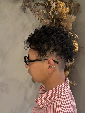 ヒトイロ(hitoiro) メンズパーマ