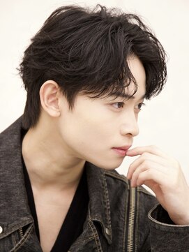 ルーシー 川越(LUCEY) センターパートフェザーパーマシャドウパーマメンズパーマ