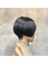 エレノア 梅田 大阪駅前第4ビル店(Eleanor) モードでかっこいいボックスボブ