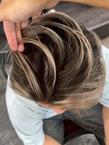 アポロ 横浜駅店(apollo)&nbsp;MEN’S HAIR/サーフカール/刈り上げセンターパート/ブリーチ