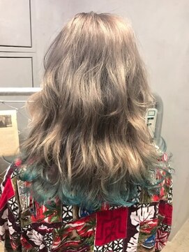 ジーナ(XENA) 裾カラー ライトブルー