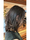大人の色気エアリーレイヤード