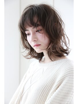 エクリ 麻布十番(equri) ふんわりくびれボブ