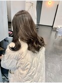 ミストバングくびれヘアぶつ切りボブブルーグレージュ冬カラー
