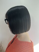 イリ 梅田(ili) ボブライン