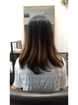 リマ ヘアアンドスパ(Rima.) ロングスタイル　大人　カット