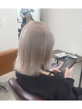 カルマ(KARMA) 【ブリーチカラー】ホワイトミルクティー