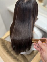 酸性ストレートって何？【GLOW lelante　おすすめストレート】《髪質改善/縮毛矯正/イヤリングカラー》