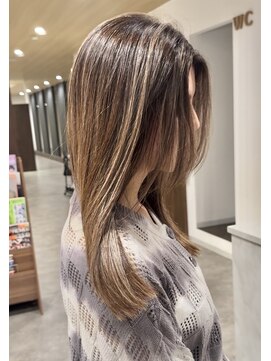 ビスポーク(BESPOKE) ハイライトカラーミルクティーベージュケアブリーチダブルカラー