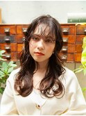 無造作巻き髪ロングヘアスタイル