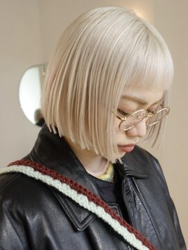 ユルク トウキョウ(jurk tokyo) ホワイトブロンド/抜きっぱなしブリーチ/表参道