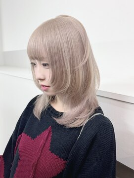 サンク 原宿 表参道(cinq) ダブルカラーヘーゼルベージュミルクティーベージュブリーチ韓国