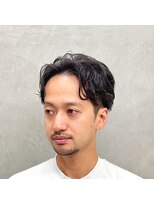 サームマン 人形町(SARM MAN)&nbsp;ゆるいS字カールが「影」を創る◎色気漂うシャドウパーマ