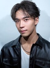 【センターパートxダウンパーマなどパーマ得意】#メンズサロン #学割 #曲がる縮毛矯正 #フェザーパーマ