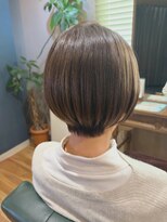 ヴァロ(Valo)&nbsp;白髪染め＆縮毛矯正の小顔ショートボブ・若見えマイナス10歳