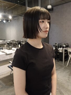 イトシテ 顔まわりウルフレイヤー×切りっぱなしボブ【鎌田 隆雅】