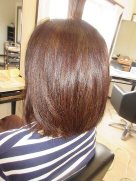 コア フィール ア デイ(COIFFURE A DAY) 【M3D】ミディアムボブ