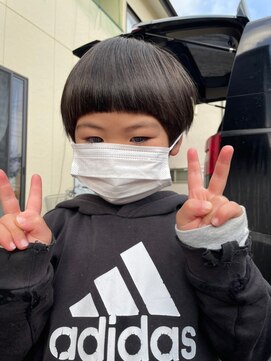 シークレットベースエヌ(Secret Base N) キッズカット/マッシュ/かわいい/かっこいい/男の子カット