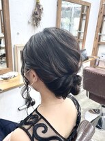 リッカ(RICCA)&nbsp;【ヘアセット RICCA 家田】大人シンプルニュアンスシニヨン♪